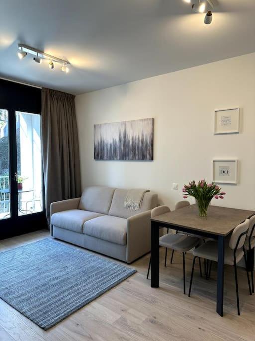Riva 2 Apartment Lugano Bagian luar foto